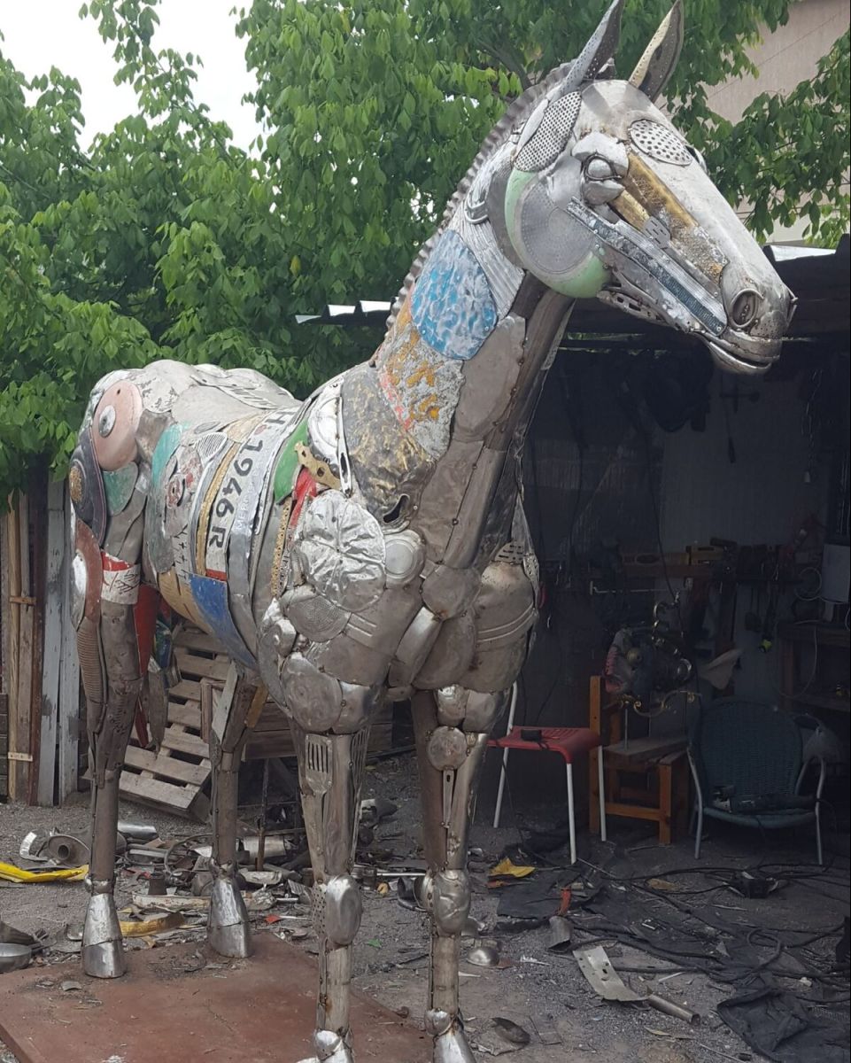 Έκθεση trash art στο Πεδίον του Άρεως με τίτλο «Cases of Hyle»
