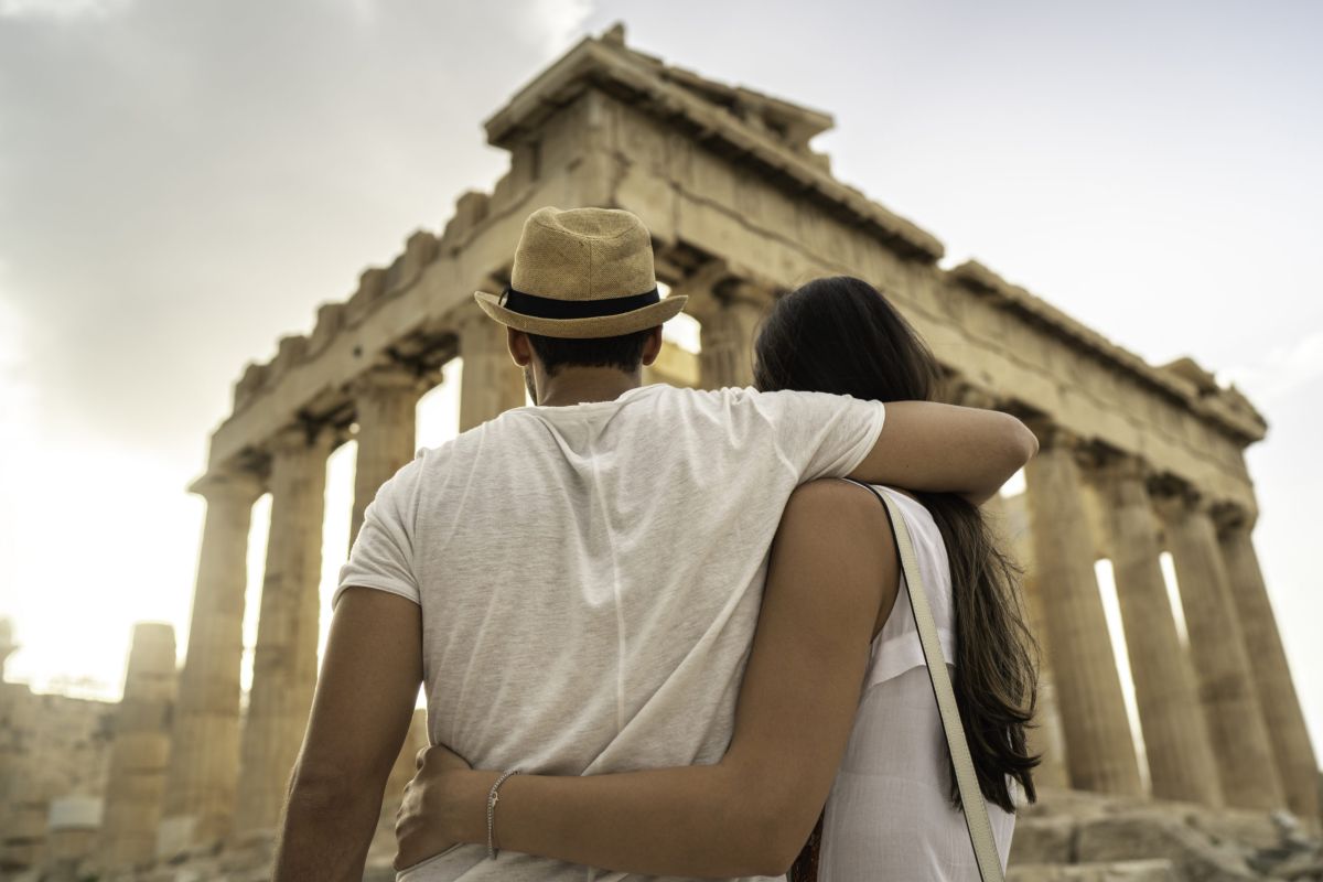 Ερωτοσκόπιο 17/12: Τι αναφέρει το ωροσκόπιο όλων των ζωδίων