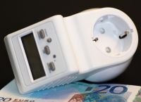 Ηλεκτρικές συσκευές: Ποιες είναι οι 10 πιο ενεργοβόρες που βαραίνουν το λογαριασμό