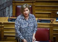 Γκάγκα: Ανοιχτό το ενδεχόμενο να επιστρέψουν οι ανεμβολίαστοι υγειονομικοί