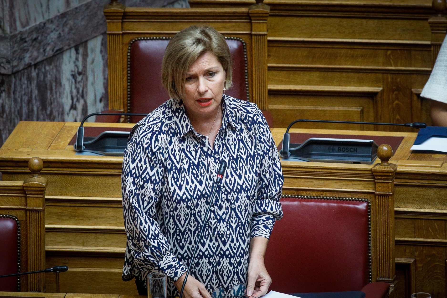 Γκάγκα: Ανοιχτό το ενδεχόμενο να επιστρέψουν οι ανεμβολίαστοι υγειονομικοί