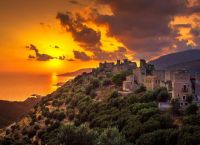 October is an incredible month for Greek tourism