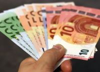 Ποιοι θα πάρουν μπόνους 2 μισθούς Ποιοι θα πάρουν μπόνους 2 μισθούς