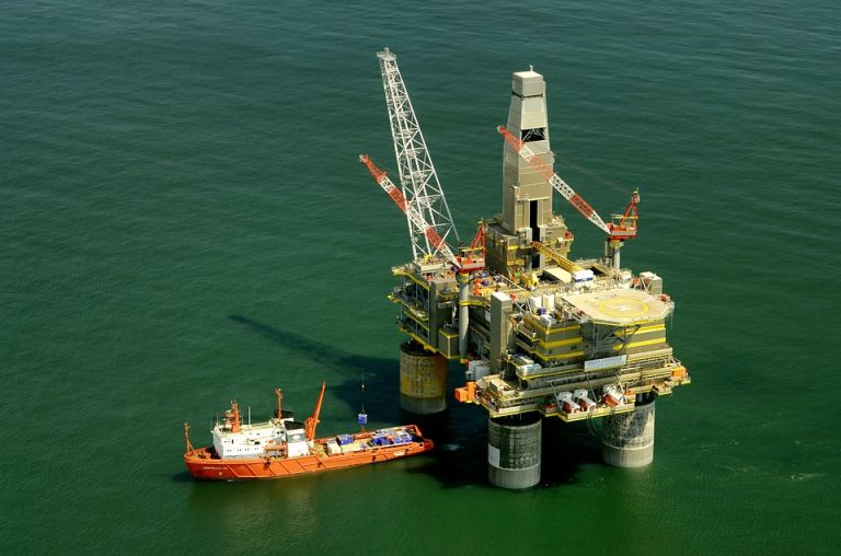 Κραταιά δύναμη η Ρωσία στις εξαγωγές πετρελαίου