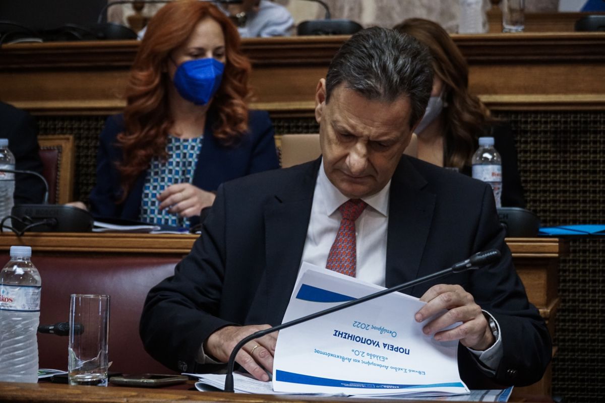 Σκυλακάκης σε επενδυτές: Αξιοποιήστε έγκαιρα το εργαλείο των δανείων του Ταμείου Ανάκαμψης