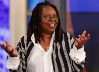 Η Whoopi Goldberg μιλάει για τα ναρκωτικά, την απεξάρτηση και το σκληρό διαζύγιο Η Whoopi Goldberg μιλάει για τα ναρκωτικά, την απεξάρτηση και το σκληρό διαζύγιο