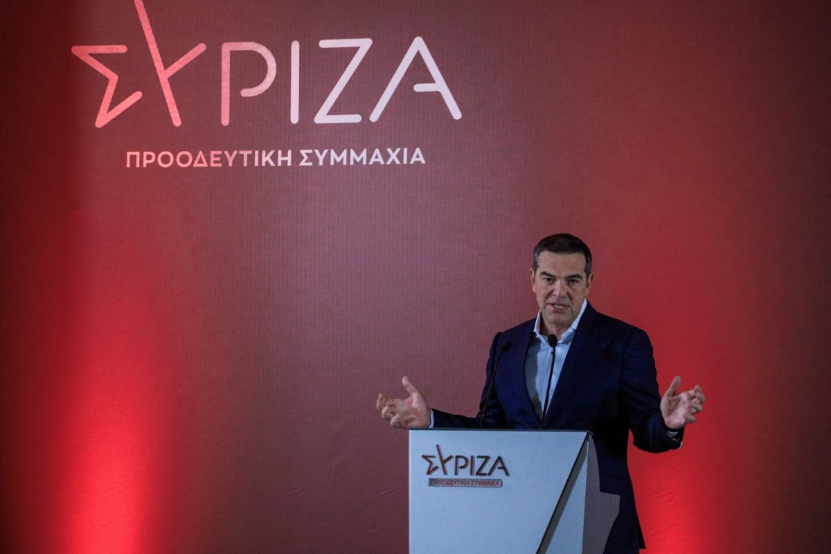 Τσίπρας στον ΣΚΑΙ: Λεηλασία των δημόσιων αγαθών από «γαλάζιες ακρίδες»