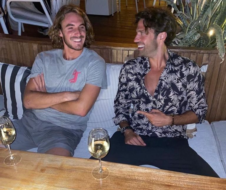 Tsitsipas celebrates in Monte Carlo to the sounds of Konstantinos Argiros