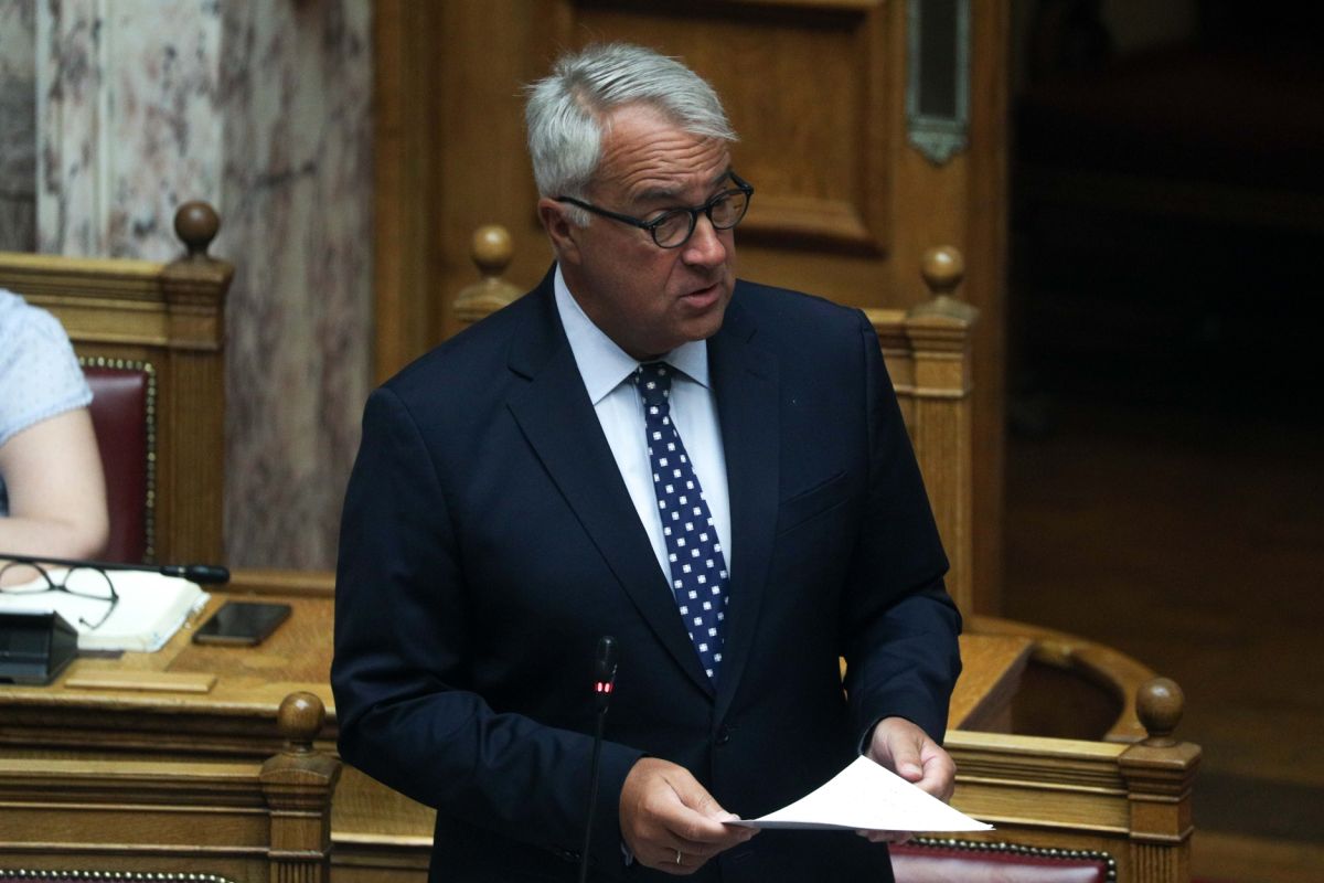 Βορίδης για βιαστές ανηλίκων: Nα εξεταστεί o χημικός ευνουχισμός