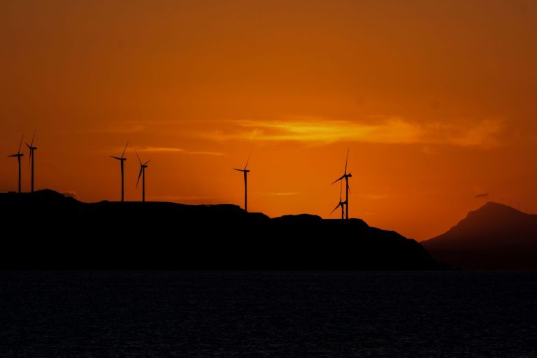 Ιστορικό ρεκόρ: Οι ΑΠΕ κάλυψαν 100%  για πρώτη φορά τη ζήτηση ενέργειας στην Ελλάδα