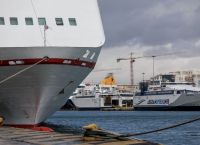 Παμπειραϊκή απεργία σήμερα – Δεν φεύγουν τα πλοία από Πειραιά Παμπειραϊκή απεργία σήμερα – Δεν φεύγουν τα πλοία από Πειραιά