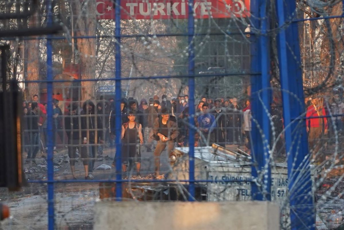 «Ντροπή για τον πολιτισμό οι 92 μετανάστες στον Έβρο»