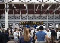 Βρετανία: Δύσκολη μέρα για τις μετακινήσεις – Απεργία στο σιδηροδρομικό δίκτυο Βρετανία: Δύσκολη μέρα για τις μετακινήσεις – Απεργία στο σιδηροδρομικό δίκτυο