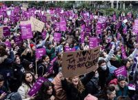 Γαλλία: “Κύμα” διαμαρτυρίας για την 101η γυναικοκτονία από τις αρχές του έτους