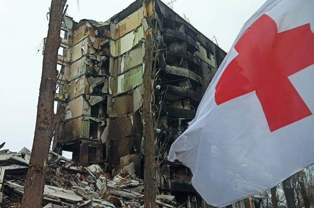 Ουκρανία: Ο Ερυθρός Σταυρός διακόπτει τις εργασίες στο πεδίο για λόγους ασφαλείας