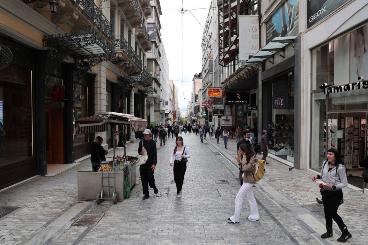 Καφούνης για την πιθανή μείωση ωραρίου: Οριζόντια εφαρμογή για όλα τα καταστήματα
