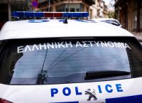Θεσσαλονίκη: Τους τράκαραν για να τους ληστέψουν Θεσσαλονίκη: Τους τράκαραν για να τους ληστέψουν