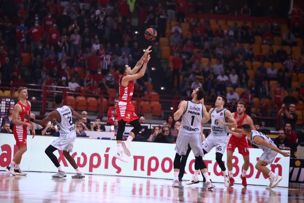 Ολυμπιακός – Βαλένθια 82-83: Δεύτερη ήττα για τους Πειραιώτες στην Ευρωλίγκα