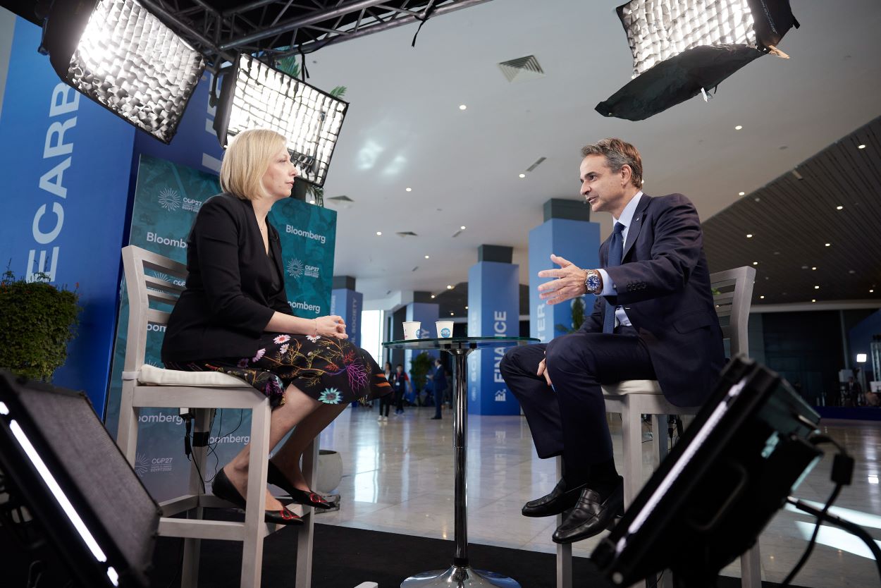 Μητσοτάκης στο Bloomberg: Η Ελλάδα η πρώτη ευρωπαϊκή χώρα που θα απαγορεύσει τις παράνομες παρακολουθήσεις