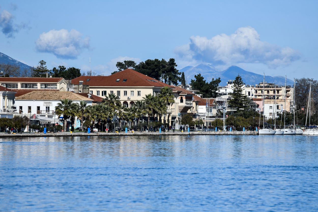 Καιρός σήμερα Δευτέρα: Γενικά αίθριος