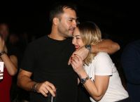Ο πρώην σύντροφος και κομμωτής της Ασλανίδου – Παντρεύεται ξανθιά καλλονή [pic]