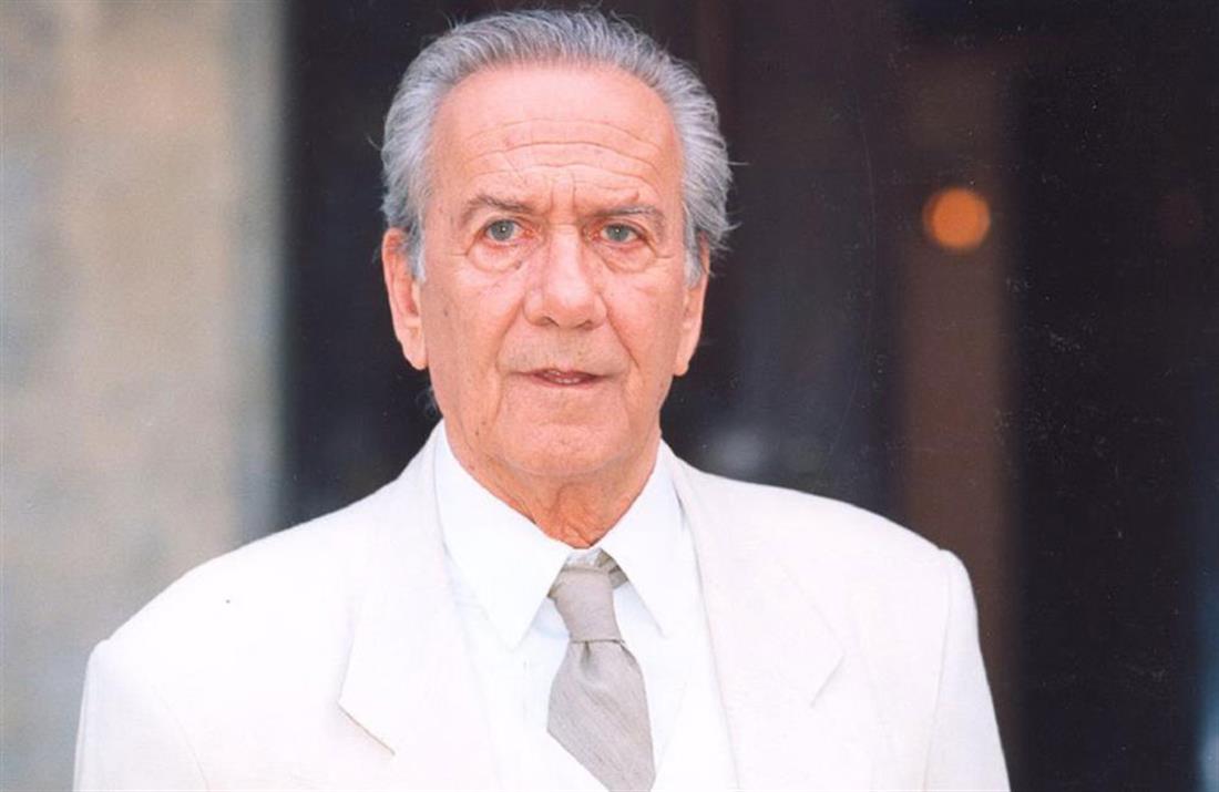 Αλέκος Αλεξανδράκης: Ο εραστής του θεάτρου είχε προσλάβει τσιλιαδόρο να διώχνει γυναίκες