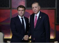 Μακρόν σε Ερντογάν: Να αποφευχθούν οι εντάσεις στην ανατολική Μεσόγειο