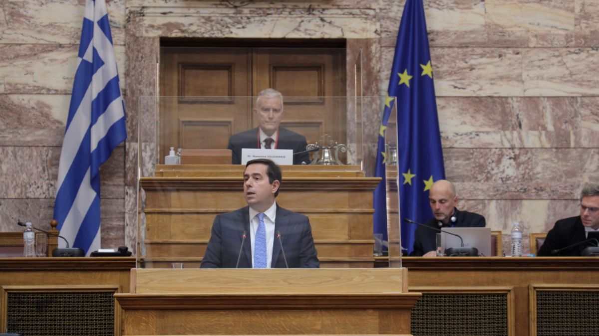 Μηταράκης: «Μειονέκτημα η απουσία Βουλγαρίας-Ρουμανίας από τη ζώνη Σένγκεν»
