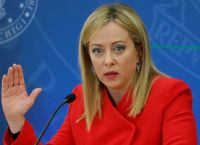 Μελόνι: Κάνει ανανέωση σε κορυφαίες θέσεις, συμπεριλαμβανομένης της κεντρικής τράπεζας της χώρας Μελόνι: Κάνει ανανέωση σε κορυφαίες θέσεις, συμπεριλαμβανομένης της κεντρικής τράπεζας της χώρας