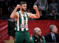 Παναθηναϊκός: Ο Νίκος Παππάς φοράει τα πράσινα που του πάνε
