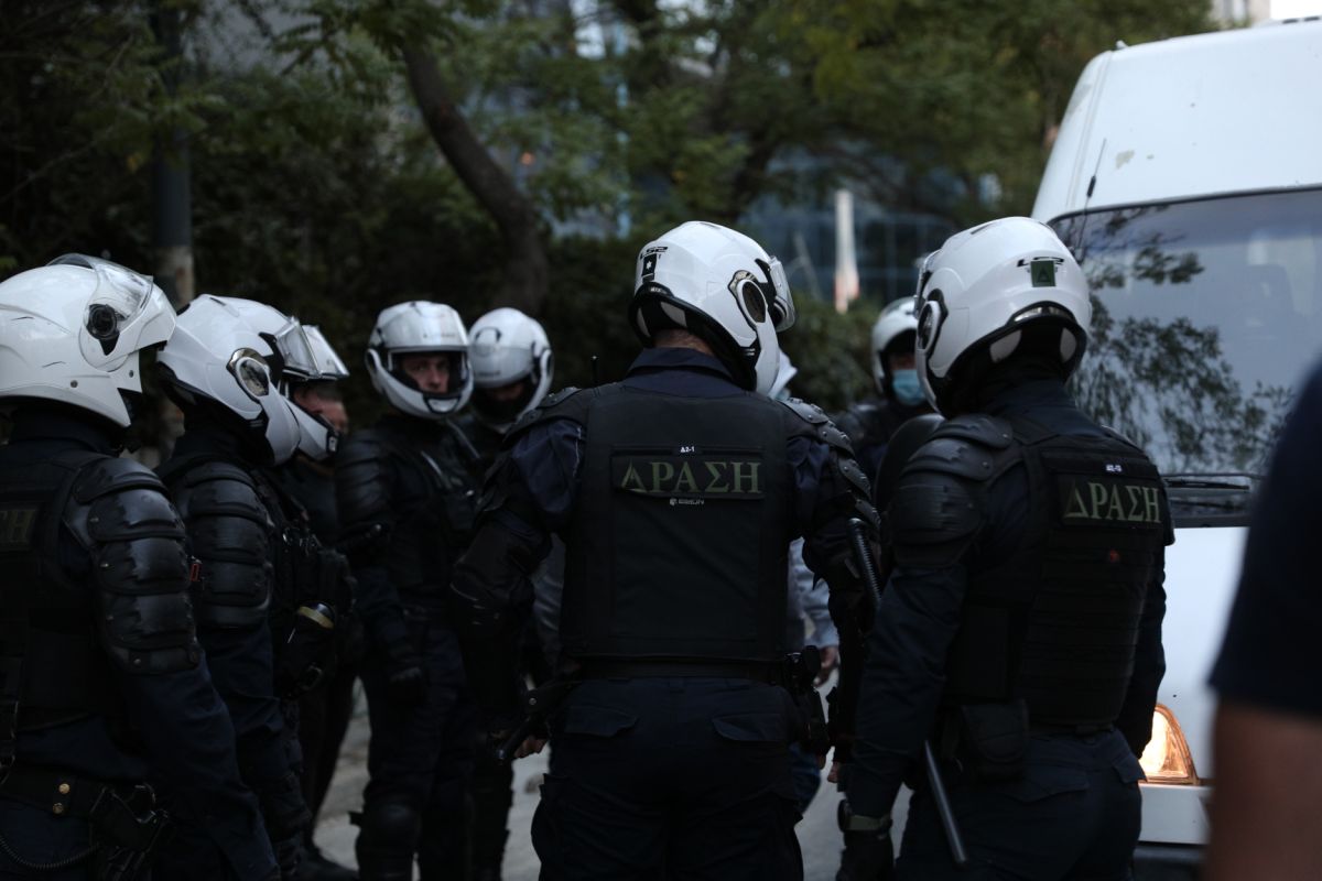 Απεργία: Έντεκα προσαγωγές από τα επεισόδια στο κέντρο της Αθήνας