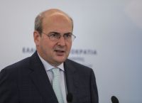 Χατζηδάκης: Θετικές εξελίξεις για τη μείωση της ανεργίας παρά τις κρίσεις
