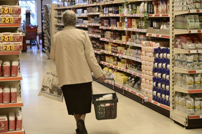 Το καλάθι της νοικοκυράς: Οι πρώτες εντυπώσεις των καταναλωτών [vid]