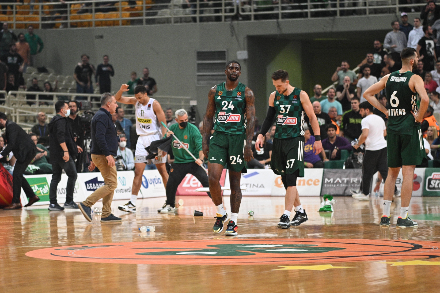 Γιαννακόπουλος για τη διαιτησία: «Μέσα στις χειρότερες σφαγές που μας έχετε κάνει»