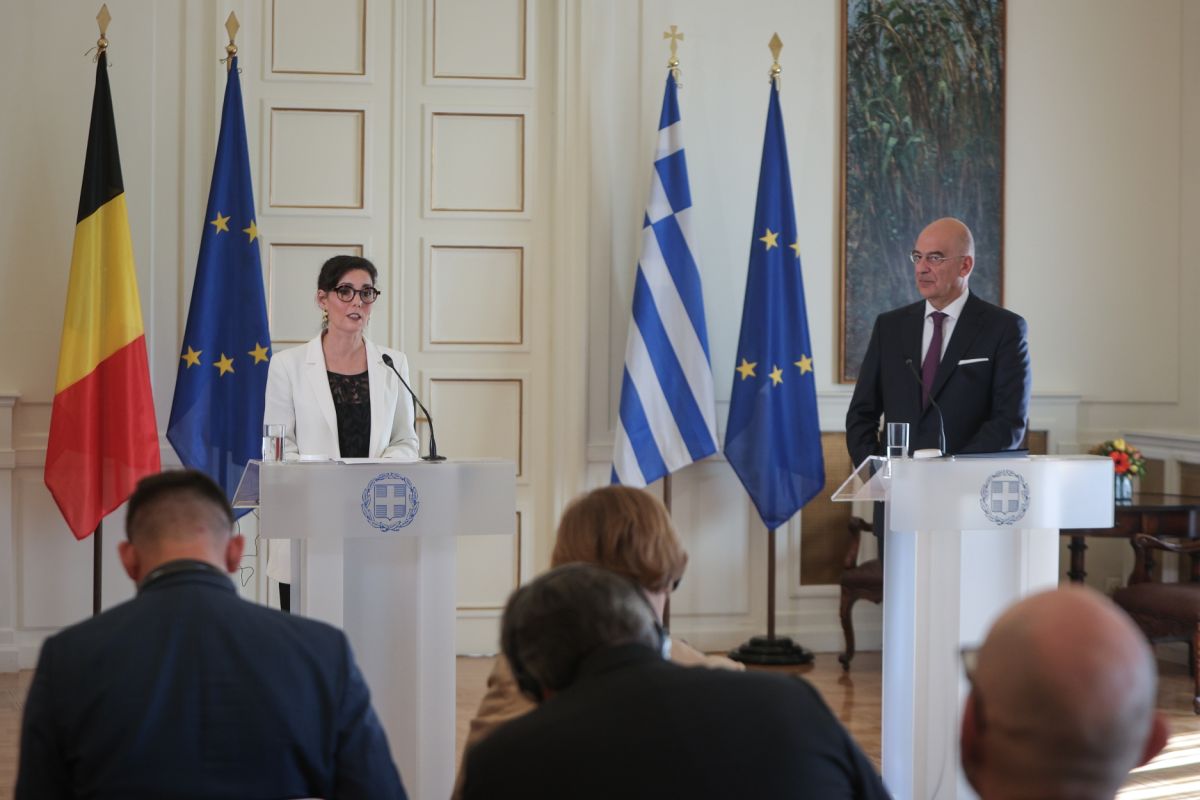 Δένδιας στην Βελγίδα ΥΠΕΞ: Στεκόμαστε απέναντι στην παρανομία εν ονόματι των ευρωπαϊκών μας αρχών