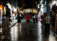 Εορταστικό ωράριο 2022: Πώς θα λειτουργήσουν τα καταστήματα στην Αθήνα