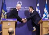 Συνάντηση Παναγιωτόπουλου με Ισραηλινό ομόλογο: Καταδικάζουμε τον επιθετικό αναθεωρητισμό