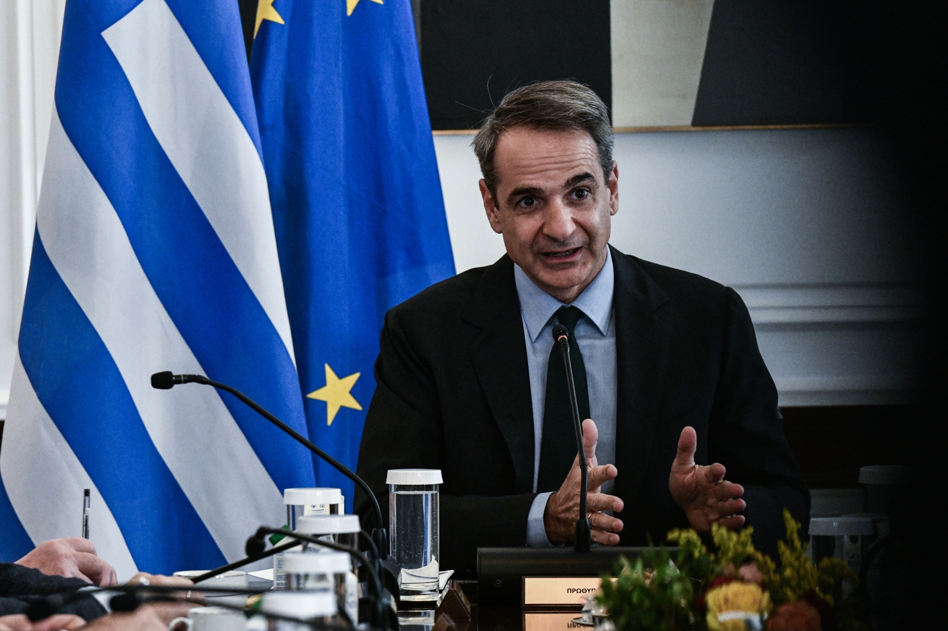 Μητσοτάκης στο υπουργικό: Έχουμε απόθεμα ενός δισ. ευρώ – Δεν θα υποκύψουμε στο «δώσ’ τα όλα»