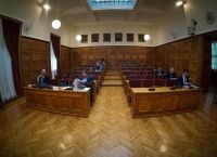 Βουλή: Ανέβηκαν οι τόνοι κατά την συνεδρίαση της επιτροπής Θεσμών και Διαφάνειας