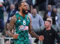 Derrick: Ο μόνος που τιμά την φανέλα και προσπαθεί να δώσει παράδειγμα στους άλλους Derrick: Ο μόνος που τιμά την φανέλα και προσπαθεί να δώσει παράδειγμα στους άλλους