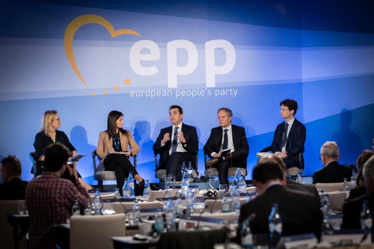 Σκρέκας: Σχέδιο 6 σημείων για απεξάρτηση από τα ρωσικά καύσιμα