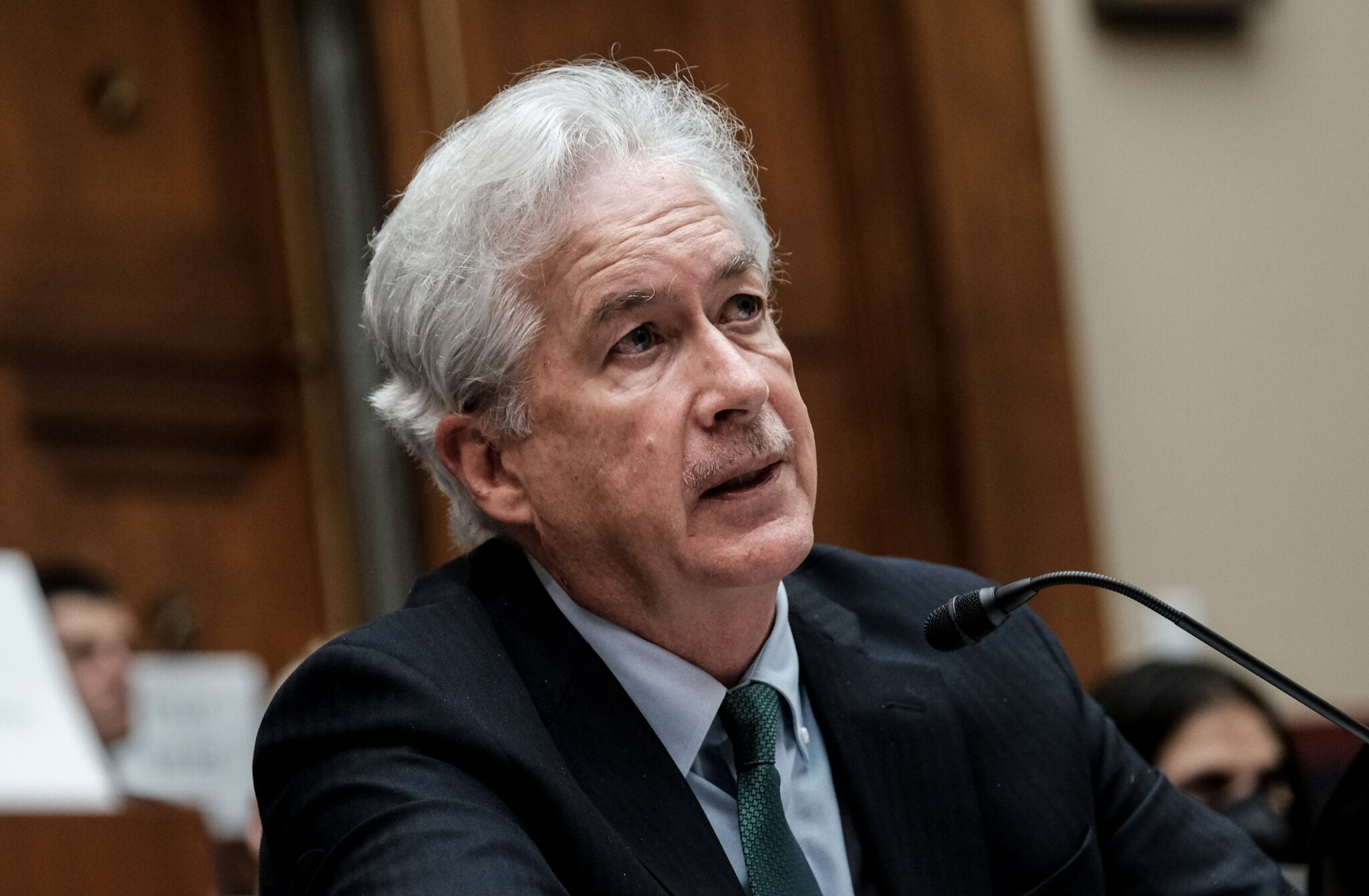 CIA: Ο επικεφαλής της συνομιλεί με τον αρχηγό κατασκόπων του Πούτιν για πυρηνικά και αιχμαλώτους
