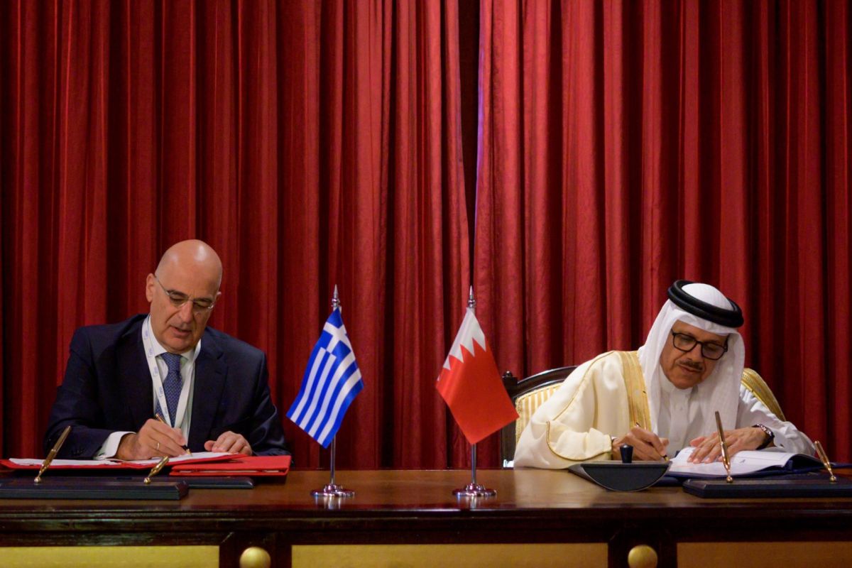 Δένδιας: Οι σχέσεις μας με το Μπαχρέιν είναι ιστορία επιτυχίας