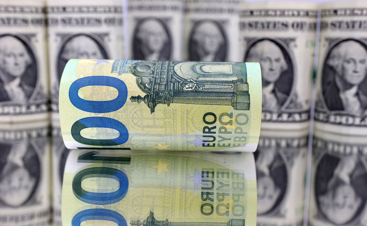 Αόρατο στους τραπεζικούς ισολογισμούς χρέος σε δολάρια που ξεπερνά τα 80 τρισ. δολ
