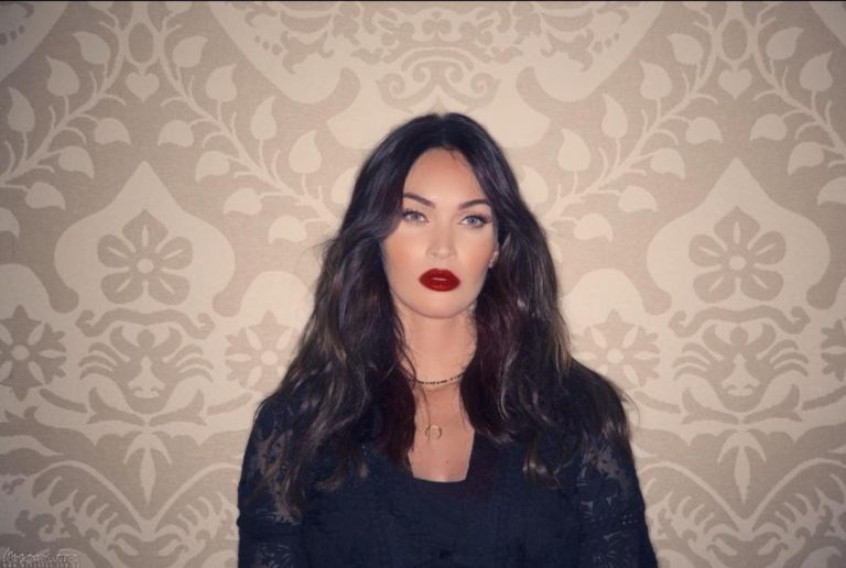 Megan Fox: Κυκλοφόρησε χωρίς εσώρουχο για το Halloween [pics]