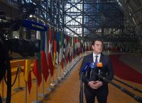 Σκρέκας: «Δεν υπάρχει χρόνος, λύση άμεσα με ρεαλιστικό πλαφόν»