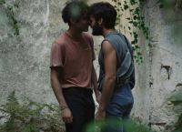 Αποθεώνουν τον Παπακαλιάτη στο Instagram για την ερωτική σκηνή των δύο αγοριών: «Μόνο δάκρυα χαράς» Αποθεώνουν τον Παπακαλιάτη στο Instagram για την ερωτική σκηνή των δύο αγοριών: «Μόνο δάκρυα χαράς»
