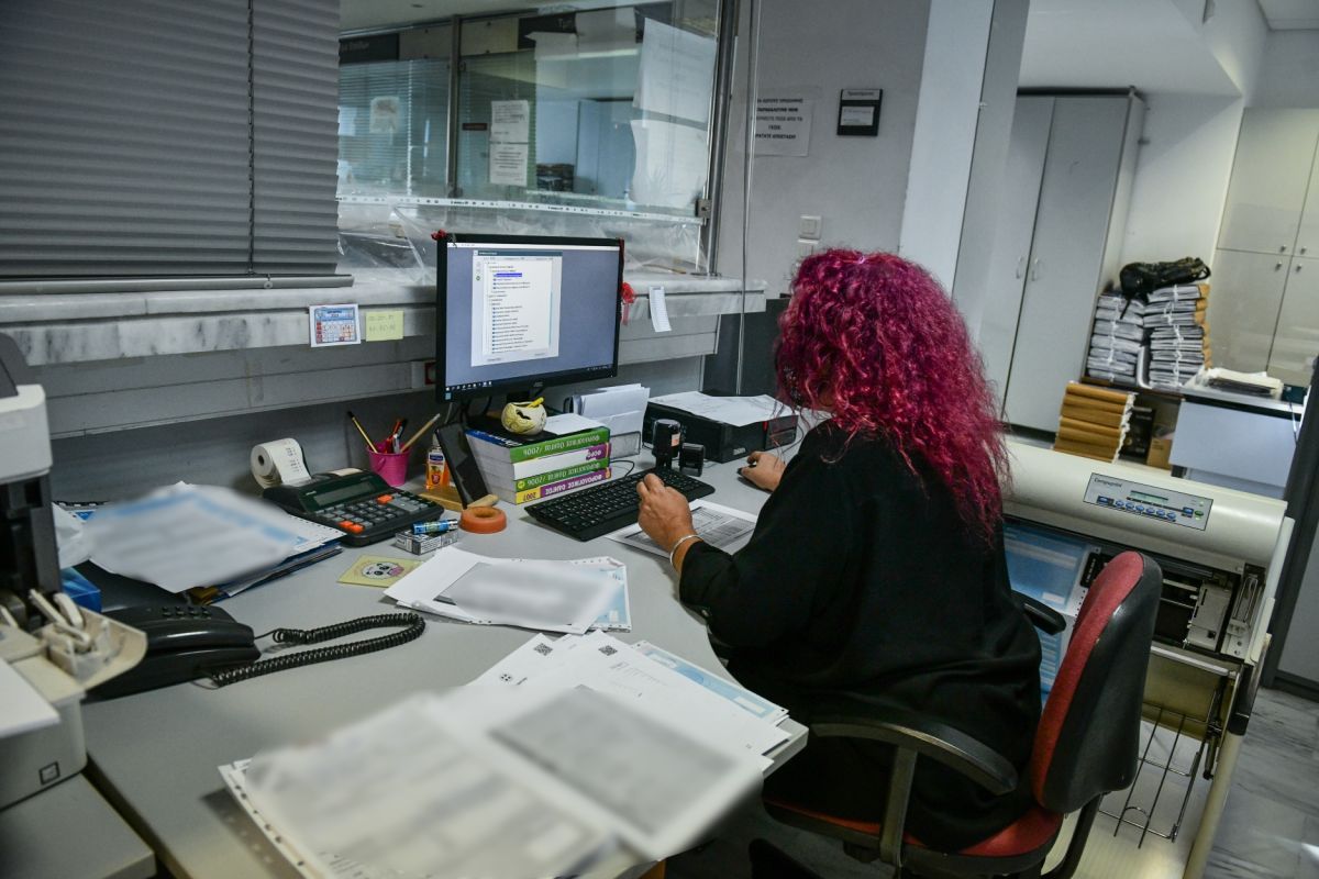 Εφορία: 6 στους 10 οφειλέτες χρωστάνε μέχρι 500 ευρώ