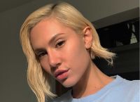 Γκρέμισε το Instagram η Τσαγκρινού: Ποζάρει με βρεγμένα μαλλιά και μικροσκοπικό λεοπάρ μπικίνι σε πισίνα