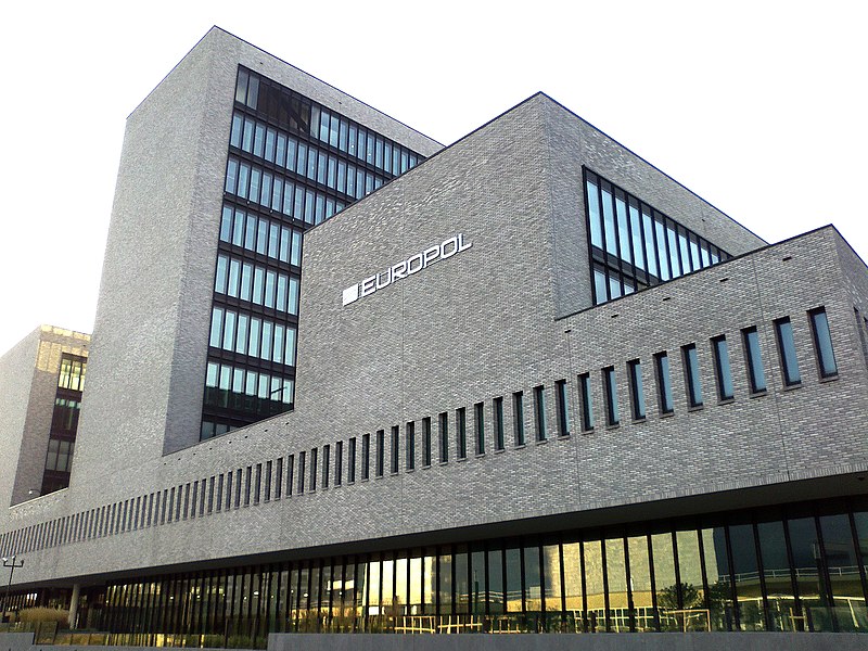 Europol: Εξαρθρώθηκε διεθνές επικίνδυνο εγκληματικό δίκτυο – 44 συλλήψεις